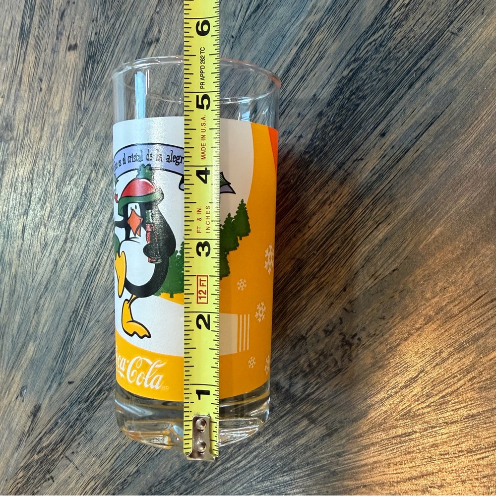 Coca-Cola‎ Holiday Penguin Glasses Set of 4 w/ Star Bottom CRISA - Vintage - Picture 13 of 14